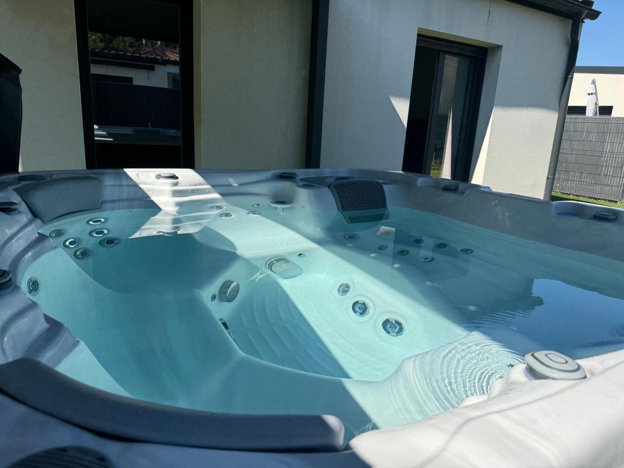 Maison Avec Jacuzzi Et Sauna 에피날 외부 사진