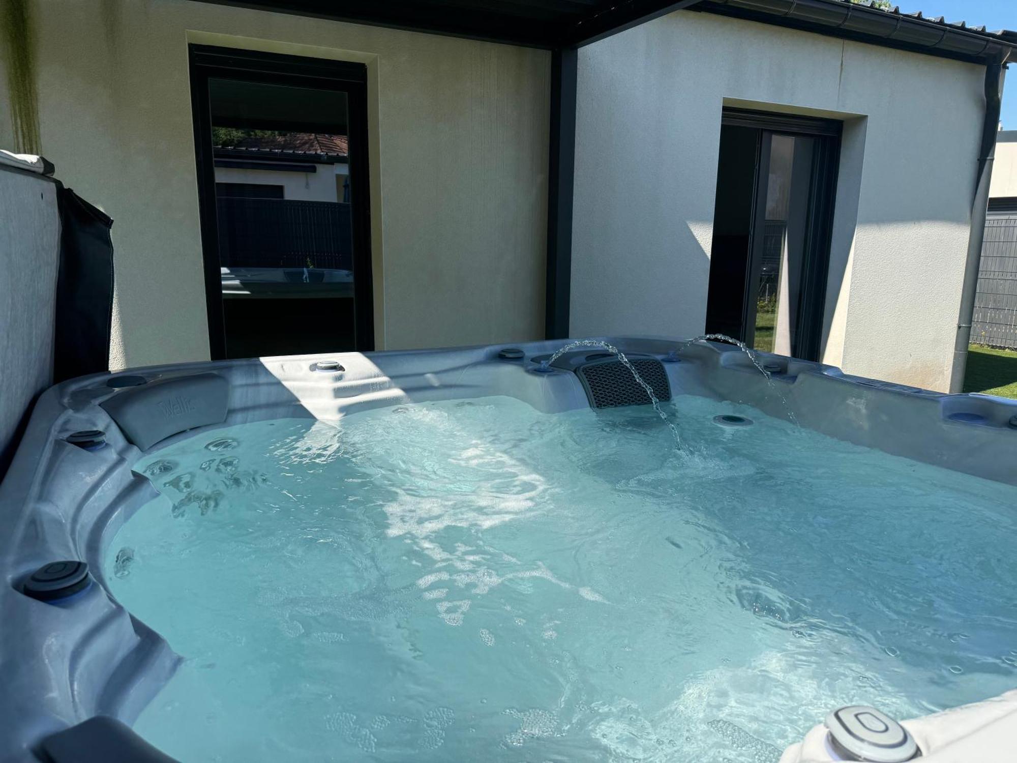 Maison Avec Jacuzzi Et Sauna 에피날 외부 사진